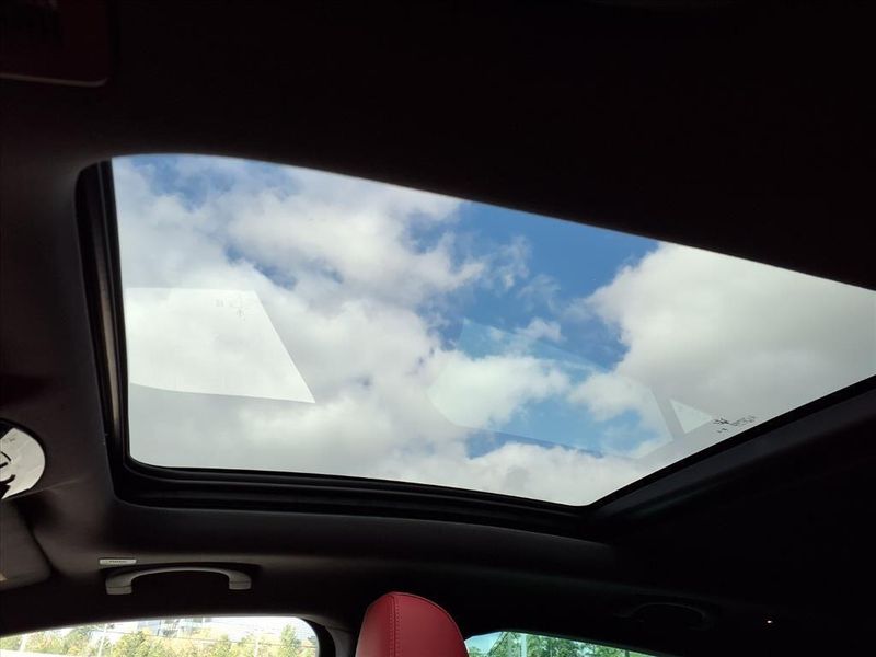 New 2026 Maserati Grecale ModenaImage 13