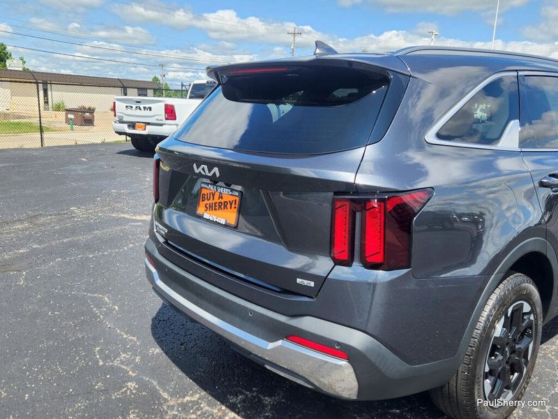 Used 2024 Kia Sorento S