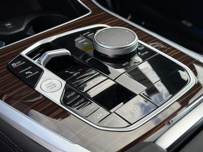 New 2026 BMW X5 xDrive40iImage 24