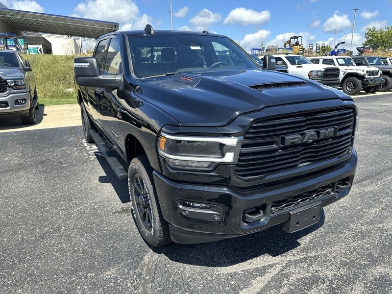 2024 RAM 3500 Laramie Crew Cab 4x4 6