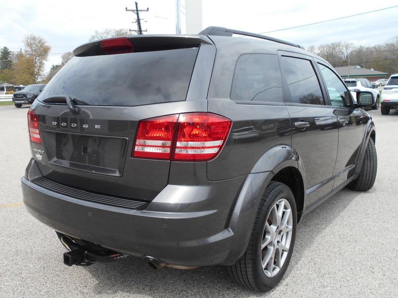 2020 Dodge Journey SEImage 28