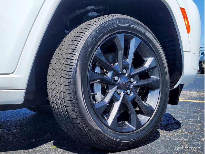 New 2026 Jeep Grand Cherokee L Limited Reserve 4x4