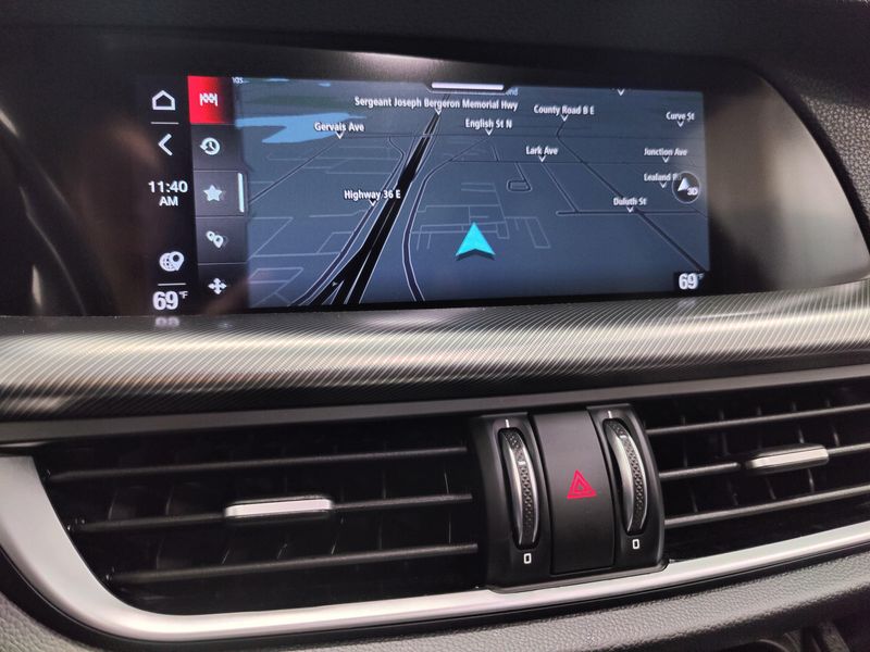 Used 2023 Alfa Romeo Stelvio Veloce AWD w/Sunroof & NavImage 7