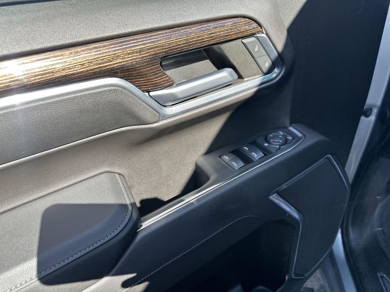 2023 GMC Sierra 1500 ElevationImage 36