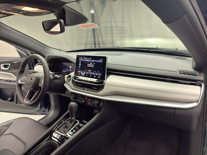 New 2026 Jeep Compass Limited 4x4Image 15