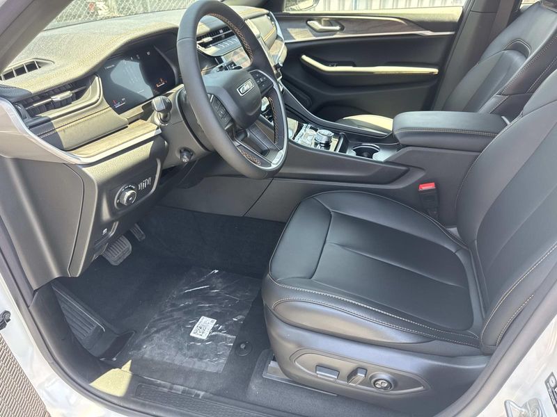 New 2026 Jeep Grand Cherokee 85th Anniversary Edition 4x4