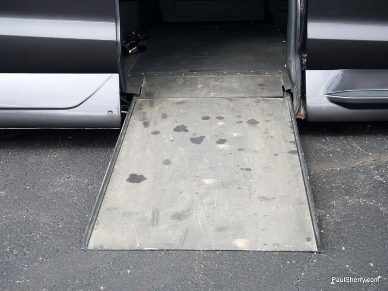 Used 2022 Chrysler Pacifica Touring L