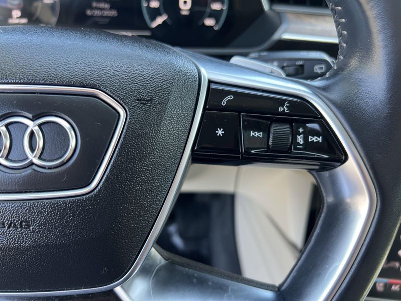 Used 2019 Audi e-tron Premium PlusImage 14