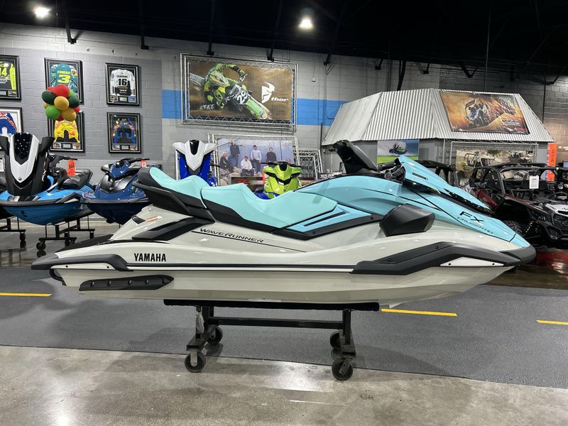 2025 Yamaha FX CRUISER HO W/AUDIO  in a MINT/PEARL exterior color. Del Amo Motorsports of Redondo Beach (424) 390-7811 delamomotorsports.com 