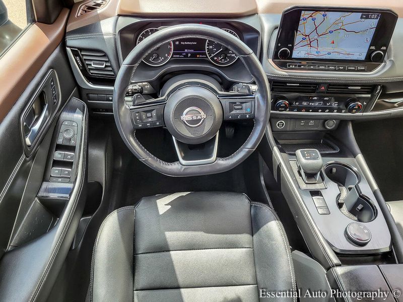 2022 Nissan Rogue SL photo 12