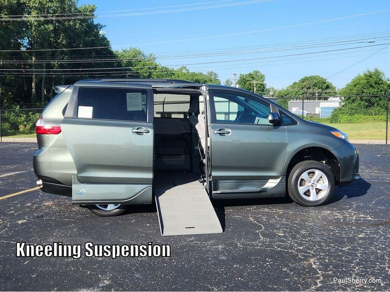 Used 2020 Toyota Sienna LE