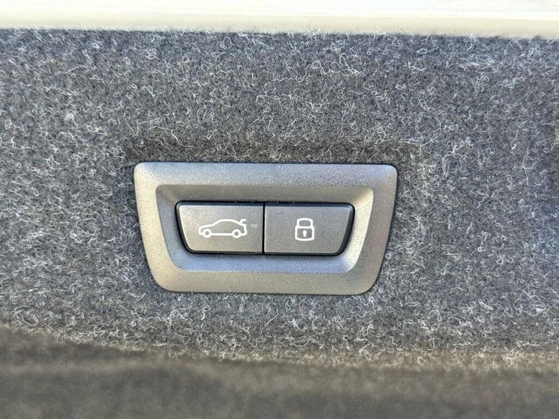 Used 2025 BMW 5 Series 530iImage 16