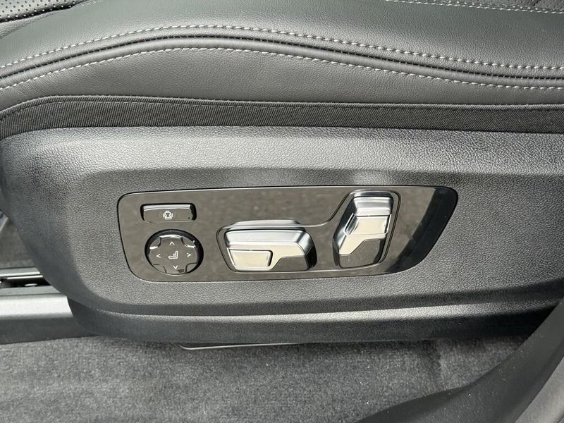 2026 BMW X7 xDrive40iImage 20