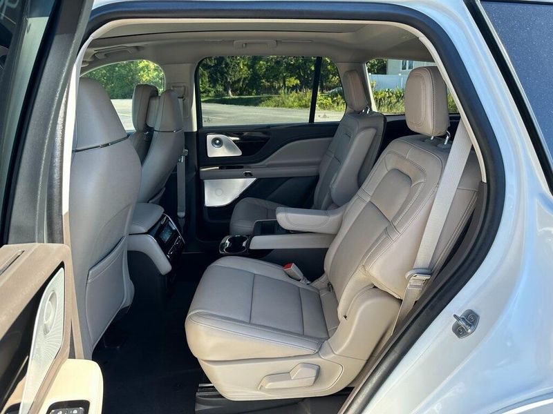 2021 Lincoln Aviator Reserve photo 19