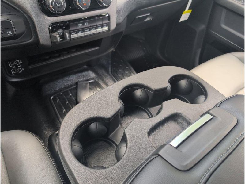 2025 RAM 5500 Tradesman Chassis Crew Cab 4x4 60