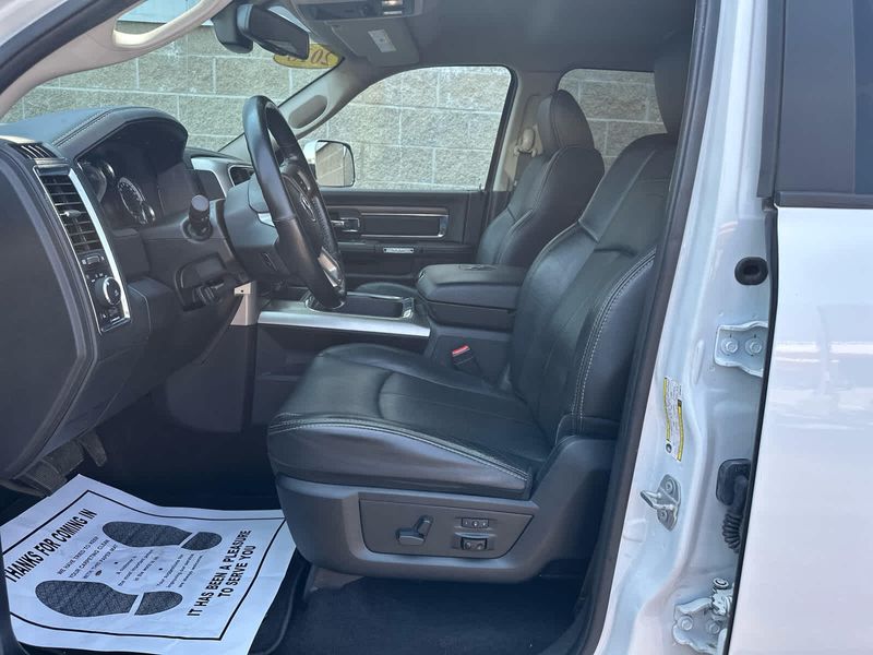 2018 Ram 2500 Laramie photo 22
