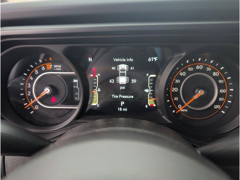 New 2025 Jeep Gladiator Mojave 4x4Image 22