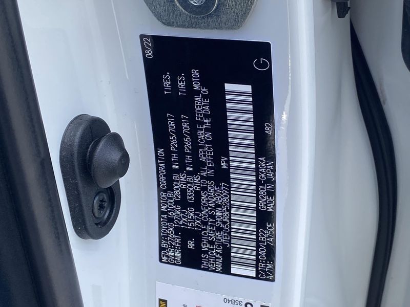 2023 Toyota 4Runner SR5 PremiumImage 32
