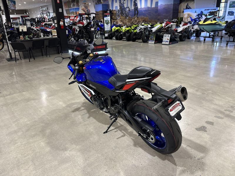 New 2027 Suzuki GSX-R1000R 40TH ANNIVERSARY EDITION Image 13