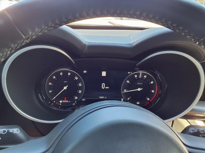 Used 2024 Alfa Romeo Stelvio TiImage 25