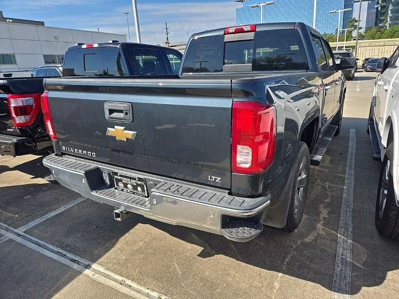Used 2018 Chevrolet Silverado 1500 LTZImage 3