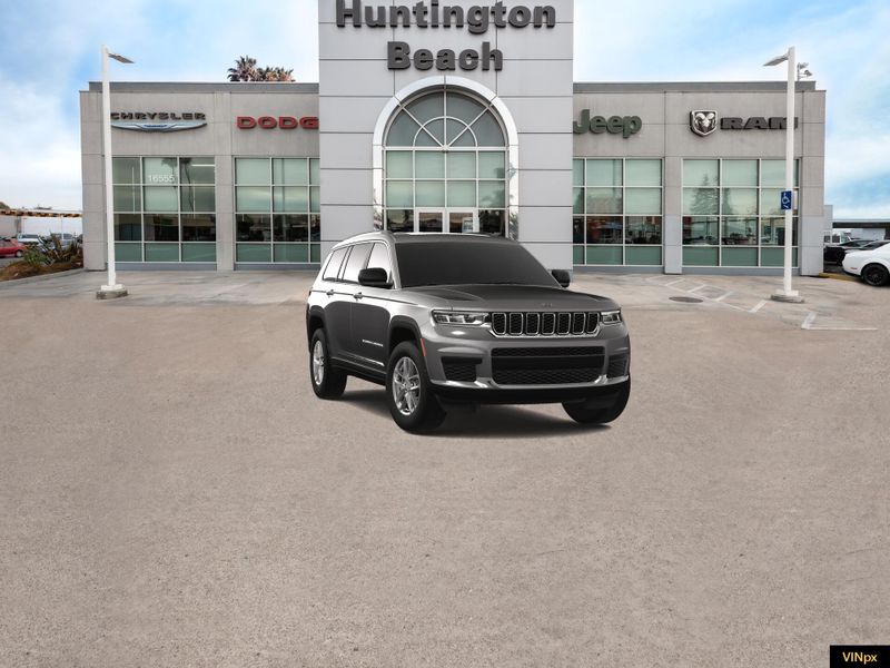 2025 Jeep Grand Cherokee L Laredo X 4x2Image 4