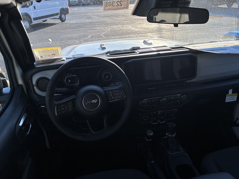 New 2026 Jeep Wrangler 4-door Sport SImage 20