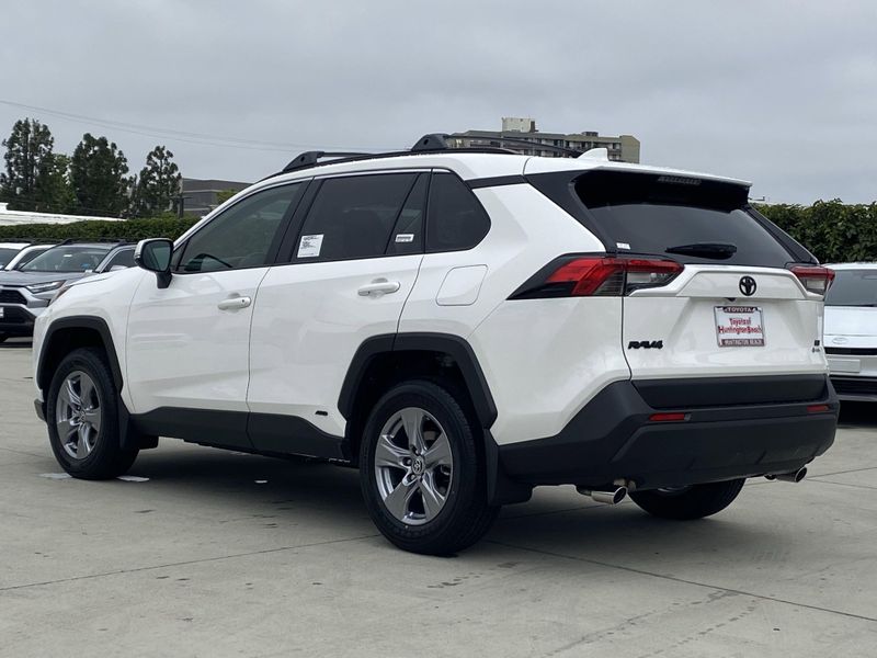New 2025 Toyota RAV4 Hybrid LEImage 5