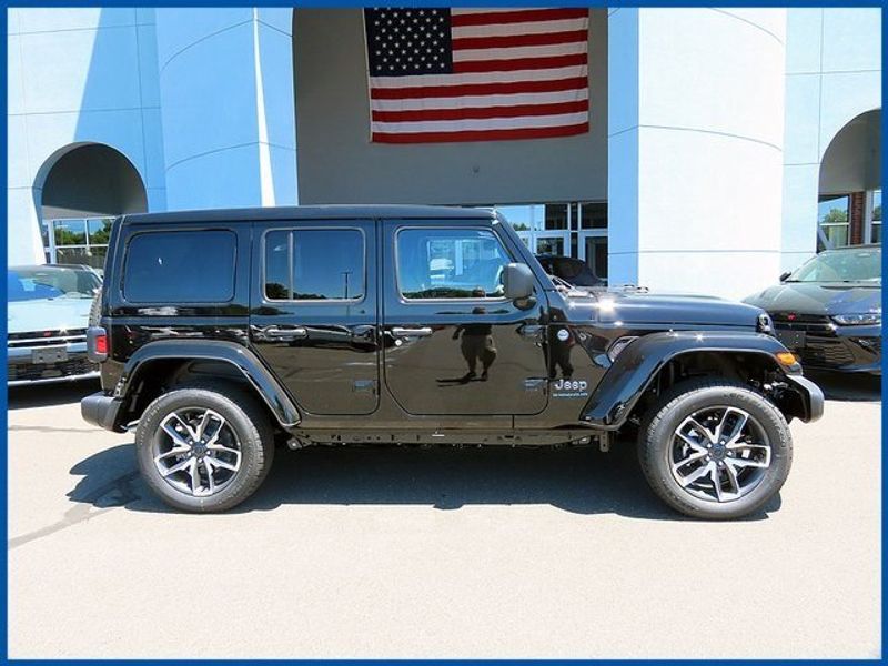 2024 Jeep Wrangler 4xE Sport S 4xeImage 2