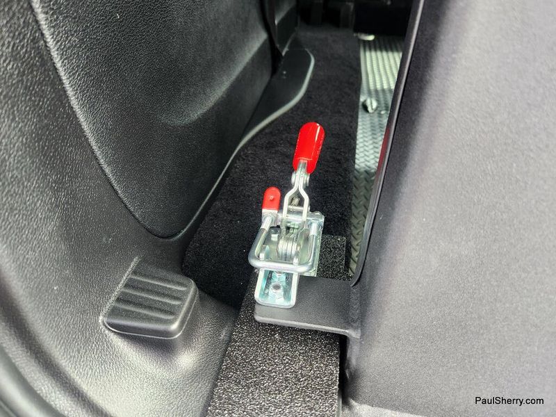 New 2026 Chrysler Voyager Lx