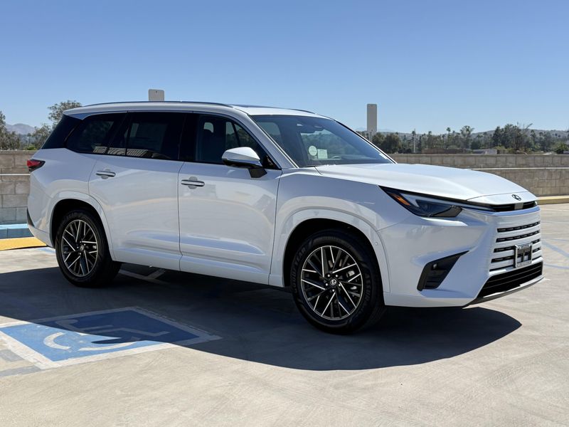 New 2026 Lexus TX 350 PremiumImage 2