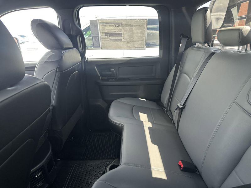 2024 RAM 3500 Tradesman Crew Cab Chassis 4x4 60