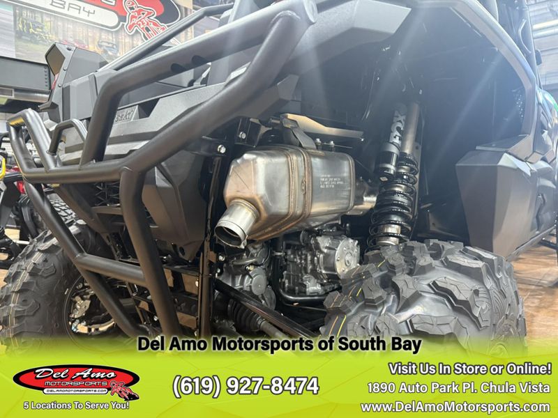2025 Kawasaki TERYX KRX4 1000 BLACKOUT EDITION Image 3
