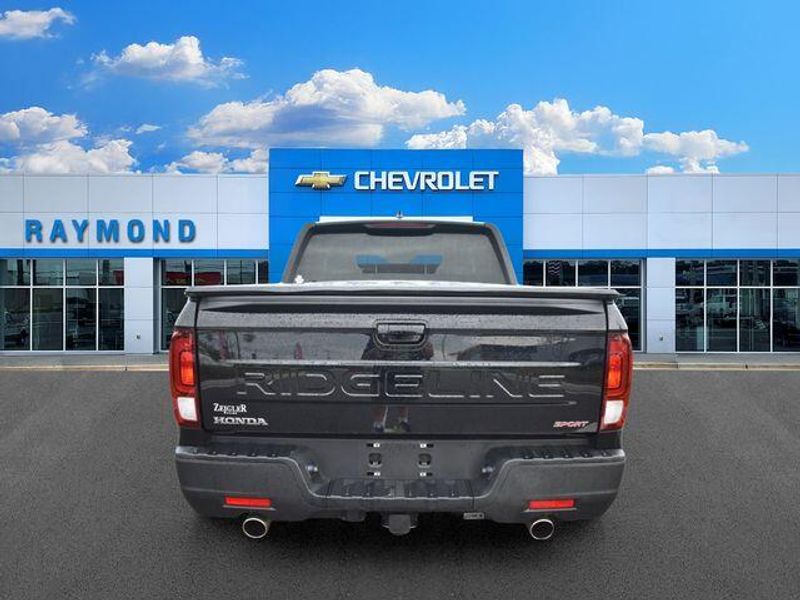 Used 2024 Honda Ridgeline SportImage 4
