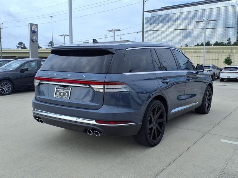 Used 2021 Lincoln Aviator ReserveImage 12