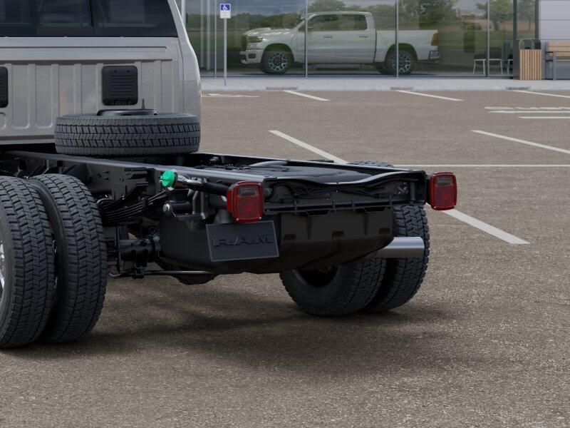New 2026 RAM 4500 Big Horn Chassis Crew Cab 4x4 60