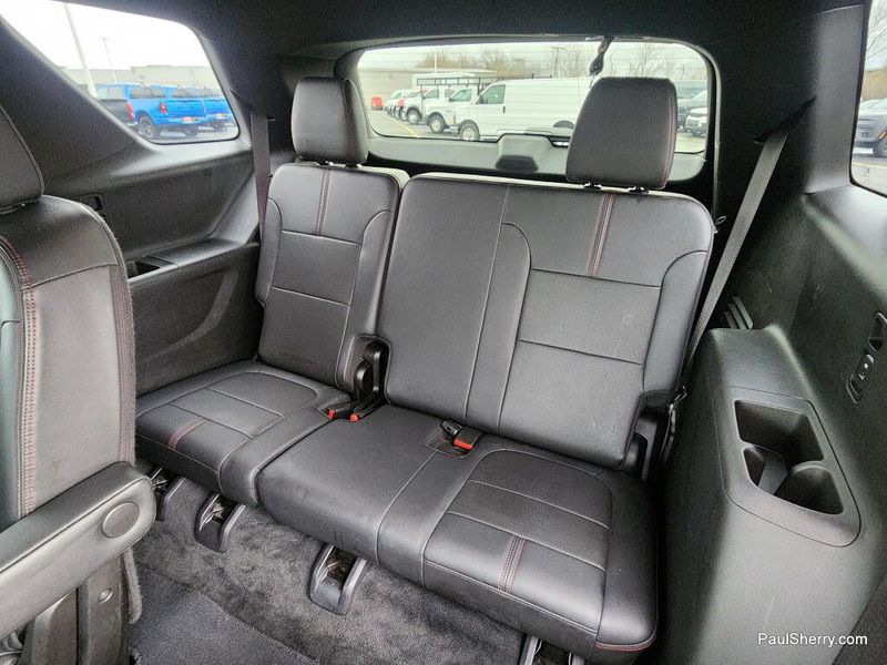 Used 2022 Chevrolet Traverse RS