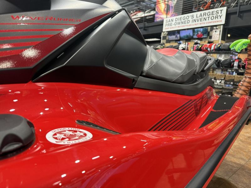 New 2025 Yamaha VX DELUXE W/AUDIO Image 3