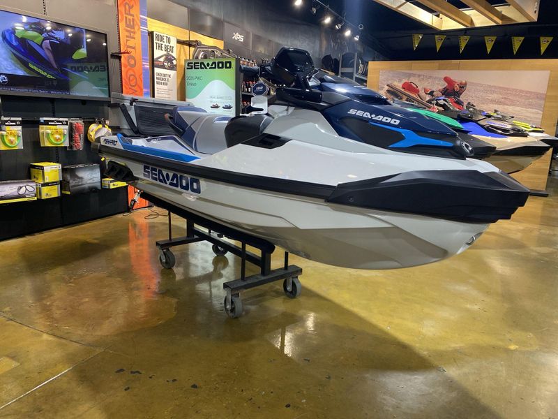 New 2026 Sea-Doo FISHPRO SPORT 170 (SOUND SYSTEM) Image 2