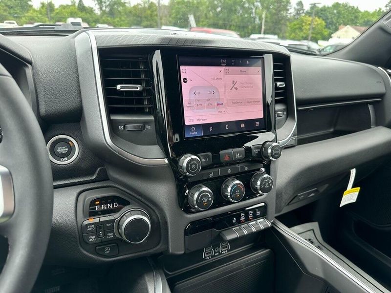 2025 RAM 1500 Big Horn Crew Cab 4x4 5