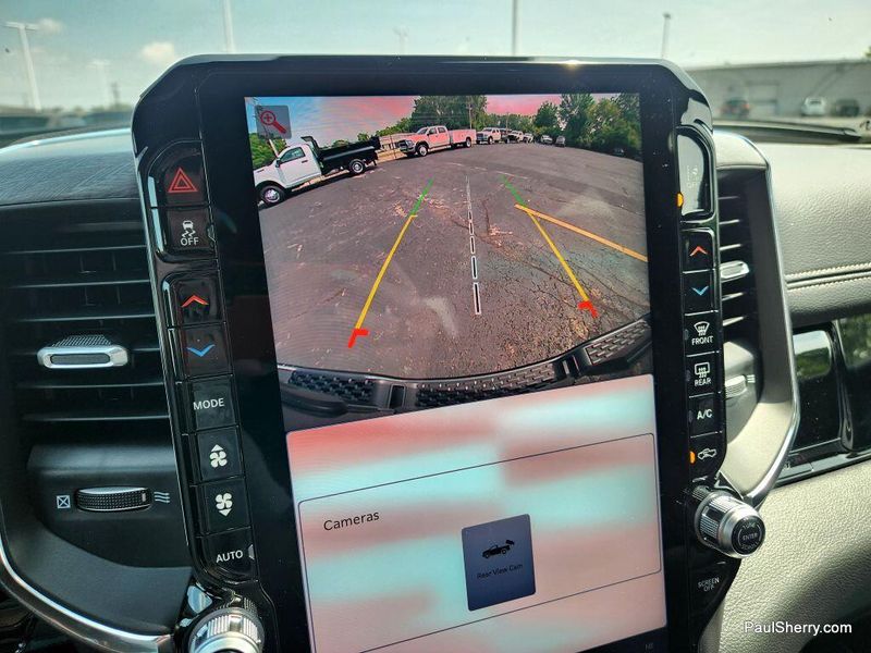 New 2025 RAM 1500 Laramie Crew Cab 4x4 5