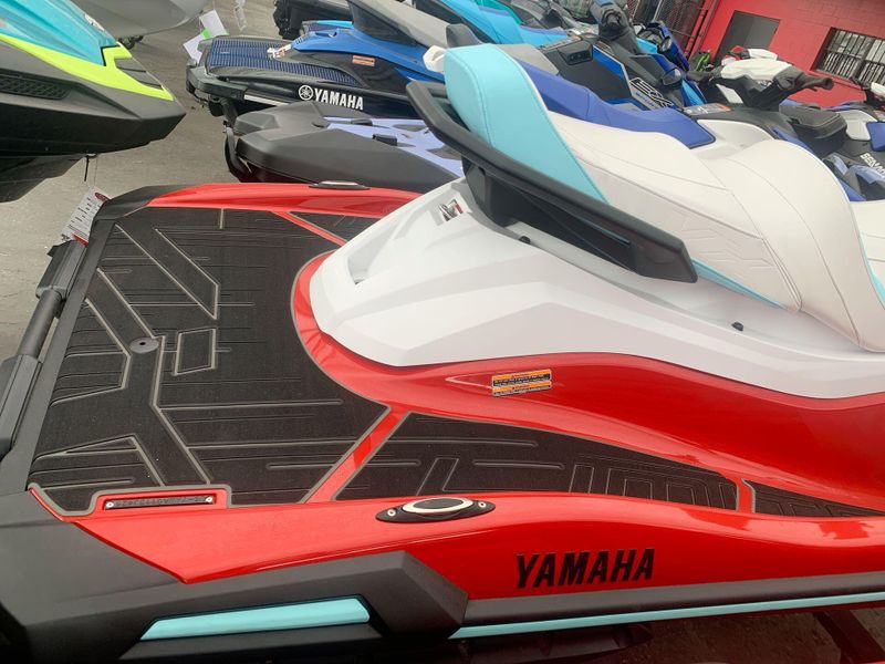 New 2025 Yamaha VX DELUXE W/AUDIO Image 11