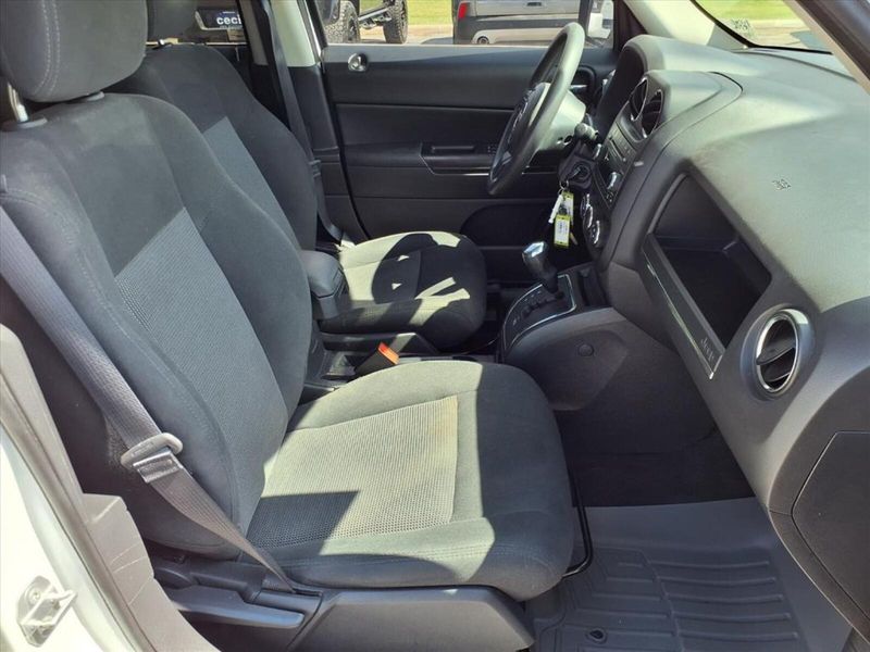 2015 Jeep Patriot Sport photo 3