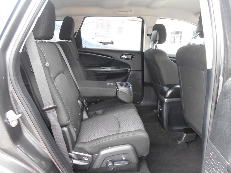 2020 Dodge Journey SEImage 26