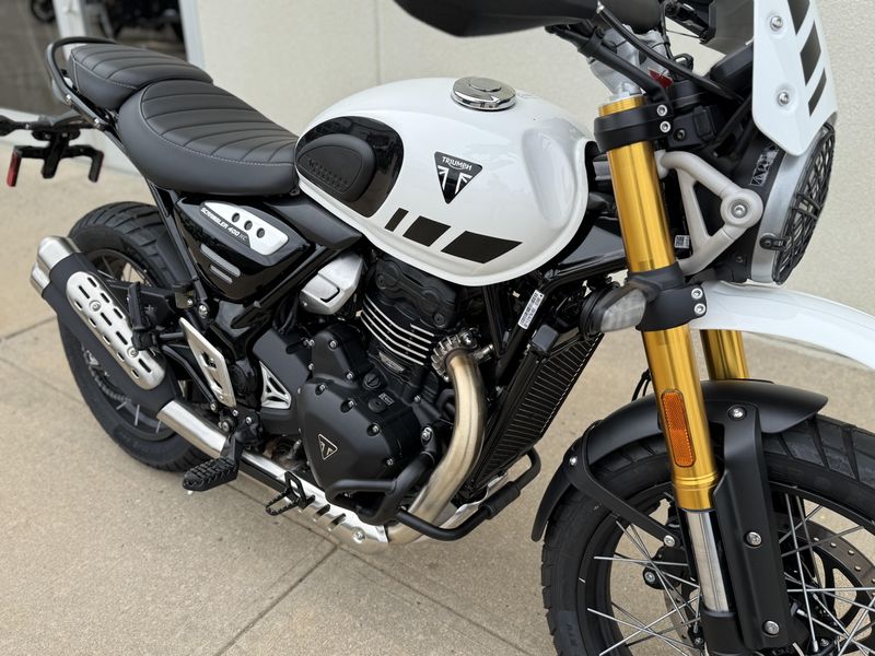 2026 Triumph SCRAMBLER 400 XCImage 7