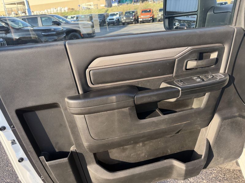 Used 2023 RAM 3500 TradesmanImage 20