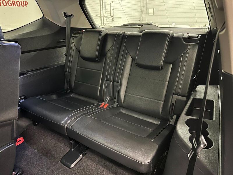 2022 Volkswagen Atlas 3.6L V6 SE w/TechnologyImage 26