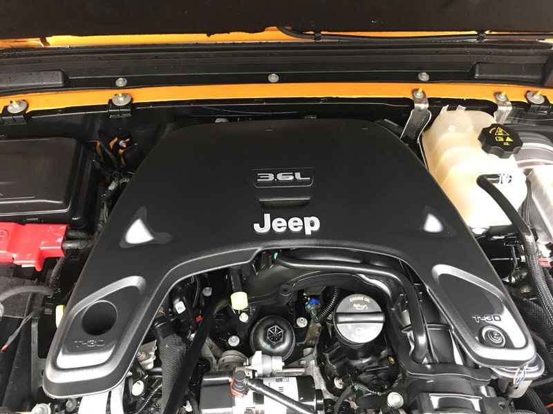 Used 2021 Jeep Wrangler Unlimited WillysImage 18