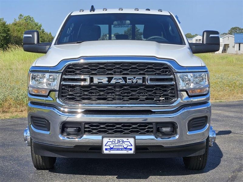 2024 RAM 3500 Tradesman Crew Cab 4x4 8