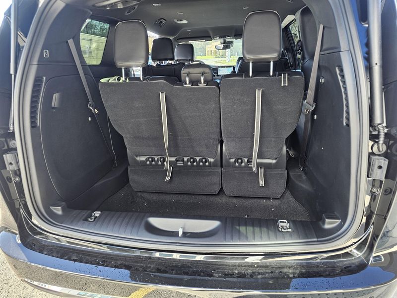 New 2026 Chrysler Pacifica Select AwdImage 10